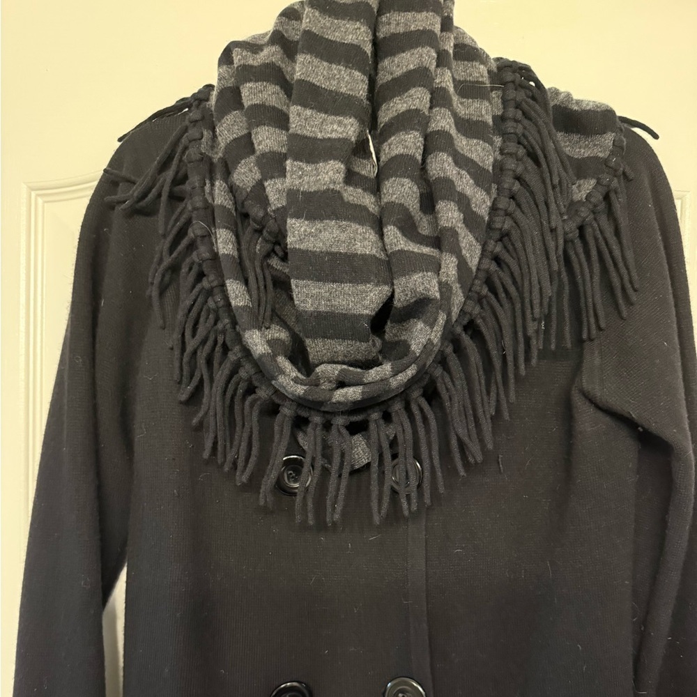 Kinross Cashmere Black and Grey Fringed Infinity Scarf - Picture 6 of 13